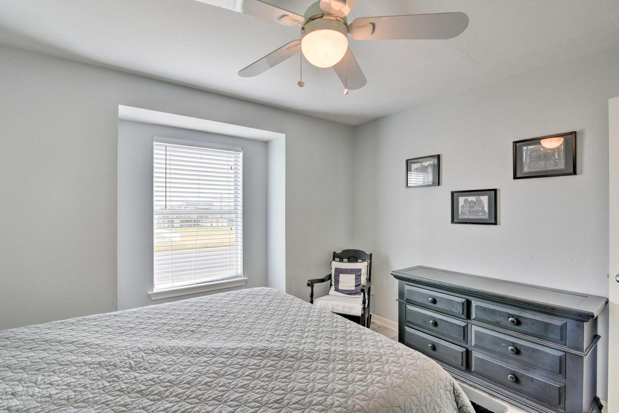Oceanfront Galveston Home - Walk To Beach! מראה חיצוני תמונה